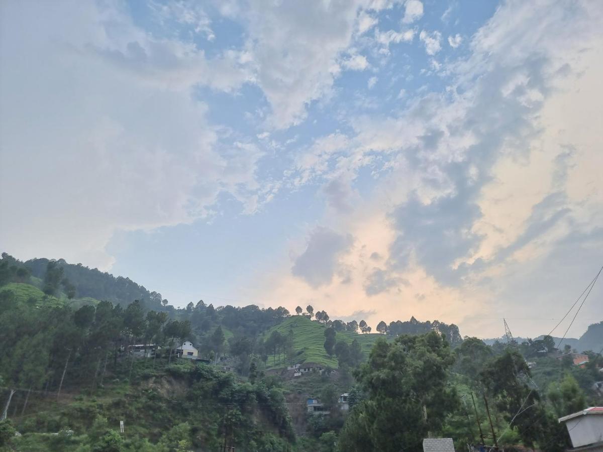 Srinagar Homes Muzaffarabad Exterior foto